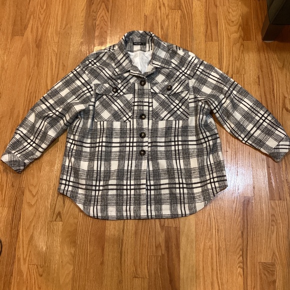 Warm Fringe Shacket - Picture 2 of 5